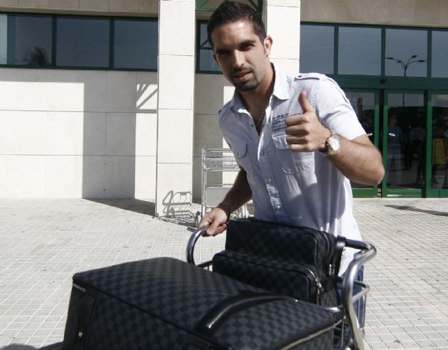 Maldonado ya puede sonreir feliz, después de cuatro días de incertidumbre. Jesús Navas Maldonado ya puede sonreir feliz, después de cuatro días de incertidumbre. Jesús Navas