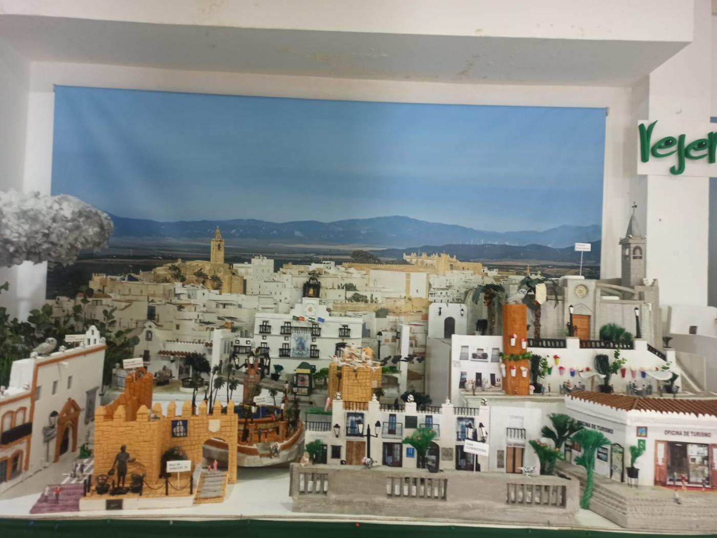 Vejer en miniatura en el Centro de Día para Mayores. I.B.