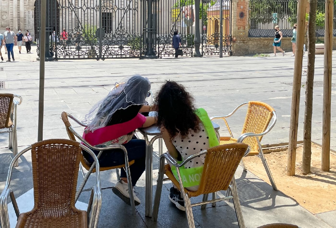 Málaga aprueba la modificación de la ordenanza para limitar las despedidas de soltero 