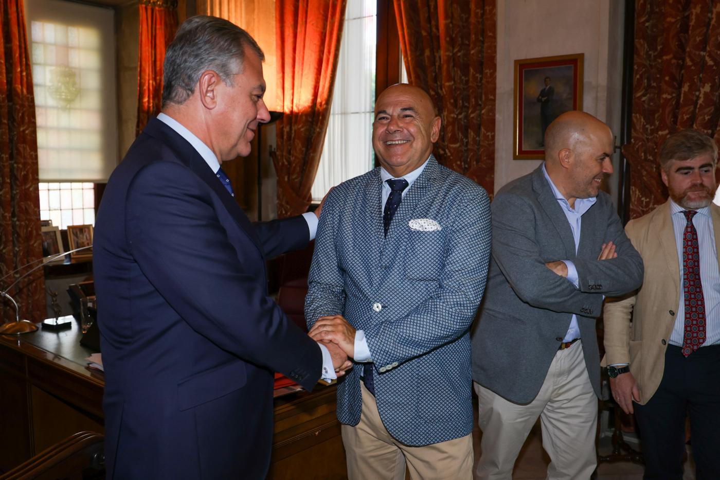 El encuentro con la asociación Arte Sacro. Ayto