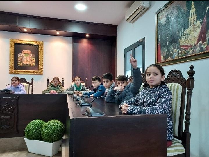 Visita escolares al ayuntamiento de Hinojos Ayto Hinojos