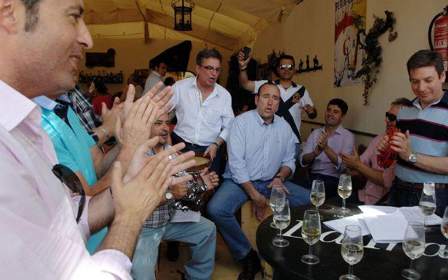 Buen ambiente en las casetas Corrales