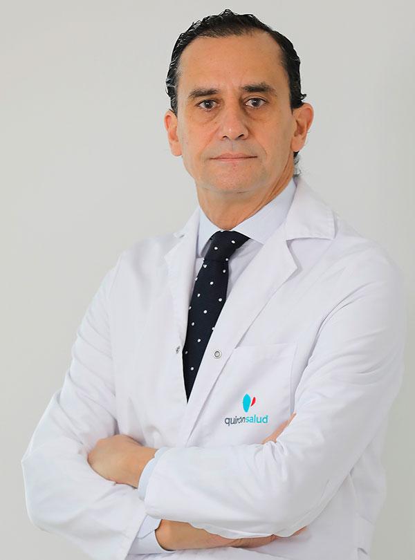 El doctor Salvador Morales, jefe de servicio de CirugÍa General. QUIRÓNSALUD