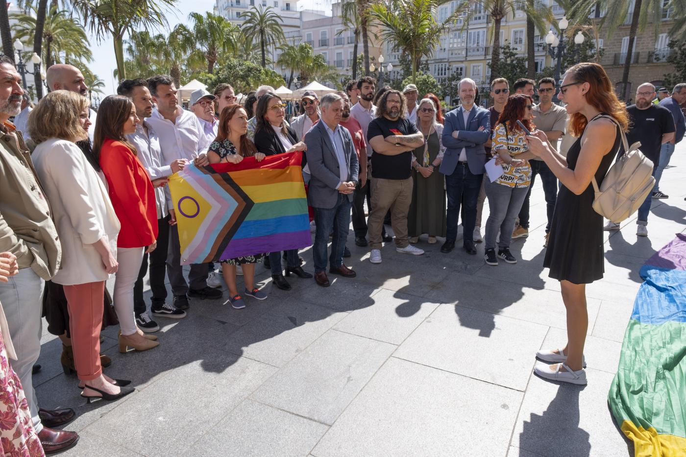 Acto contra la LGTBIfobia en el Ayuntamiento de Cádiz.  