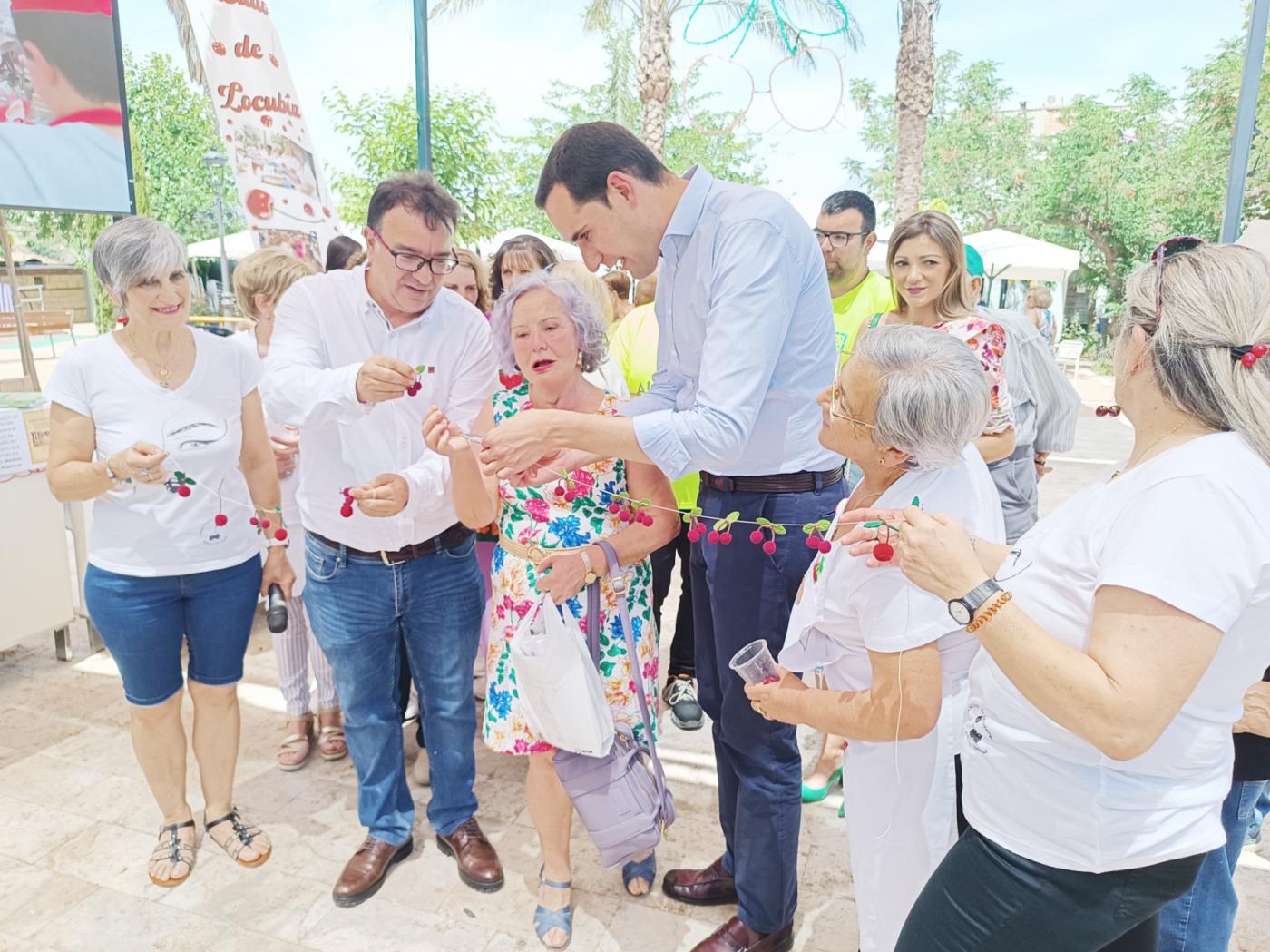 Arranca la cuadragésima edición de la Fiesta de la Cereza en Castillo de Locubín