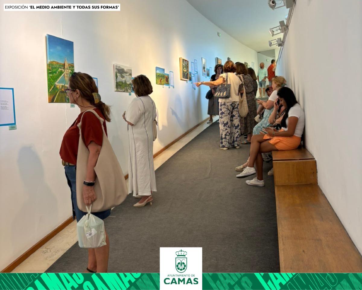 Camas acoge una exposición artística sobre el medioambiente