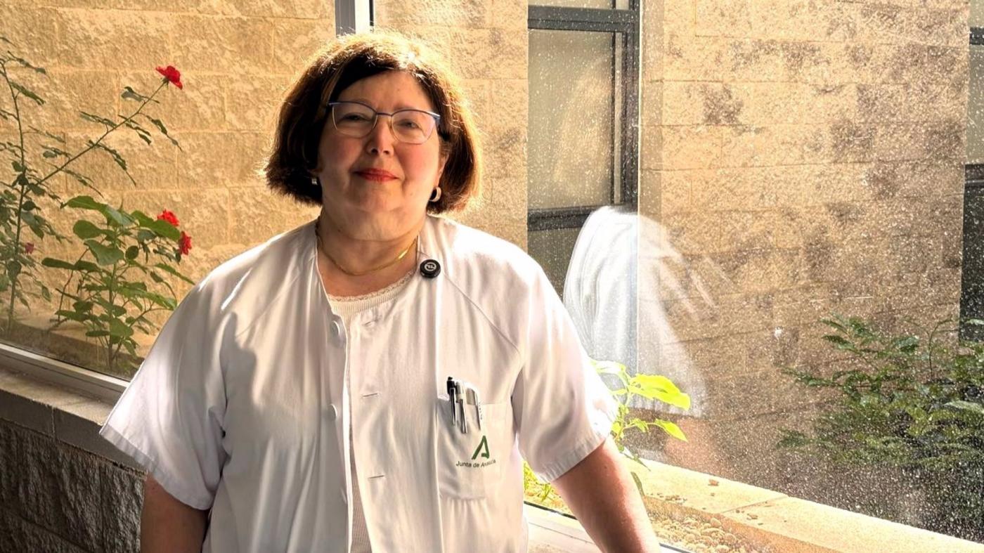 Dermatóloga del Juan Ramón, presidenta de Asociación Andaluza de Enfermedades Autoinmunes