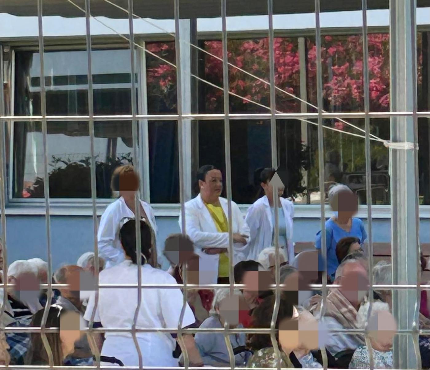 Laura Ruiz, en su nuevo trabajo en la residencia de mayores  - A.I.
