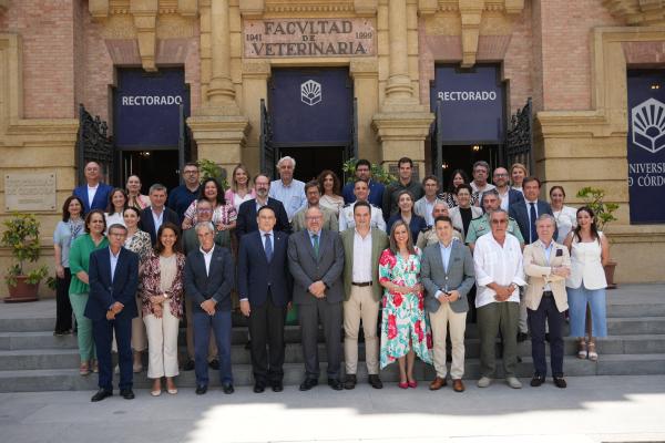Representantes de los organismos participantes. - AI