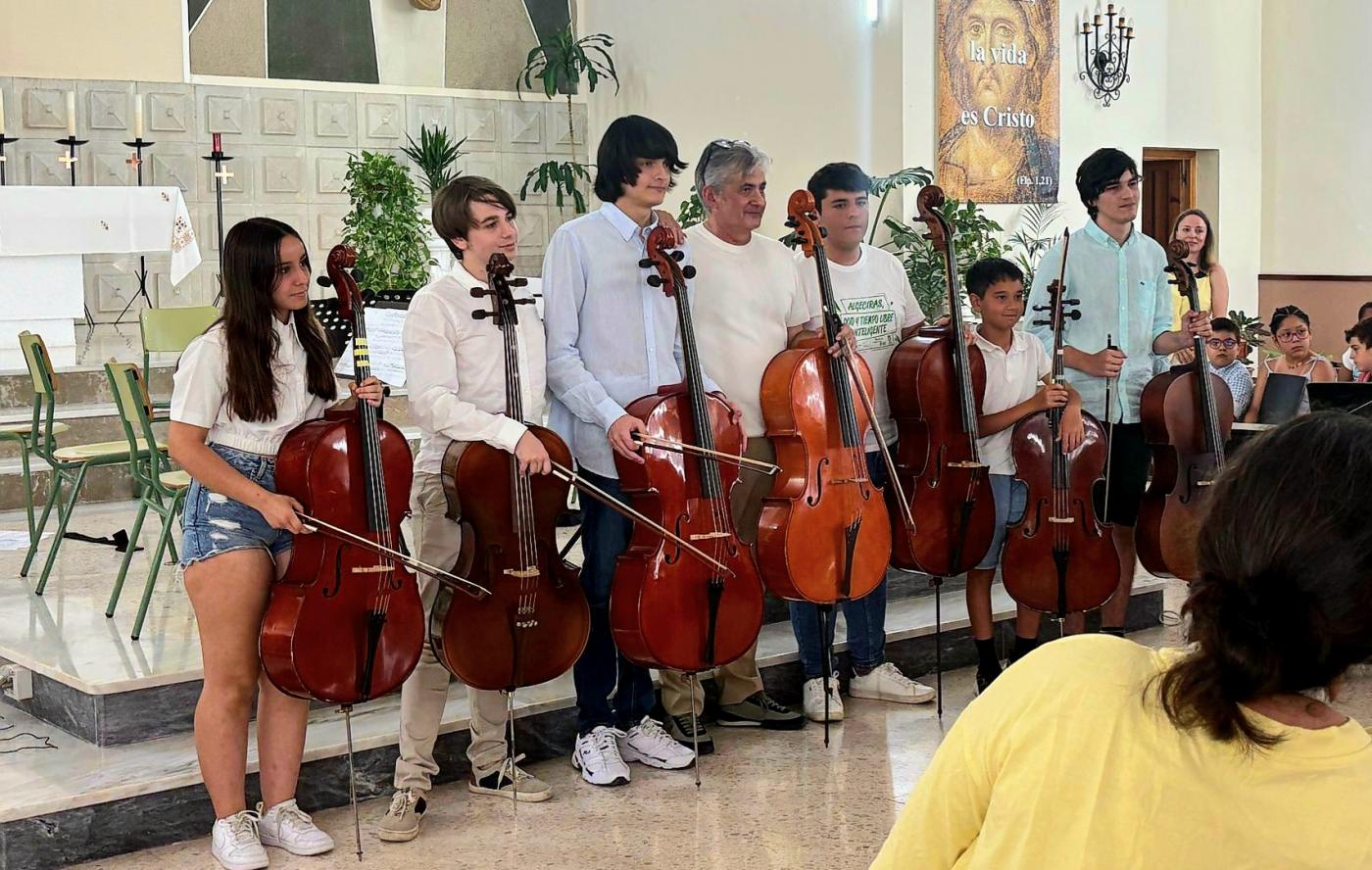 Concierto de música de la escuela de La Piñera - A.I.