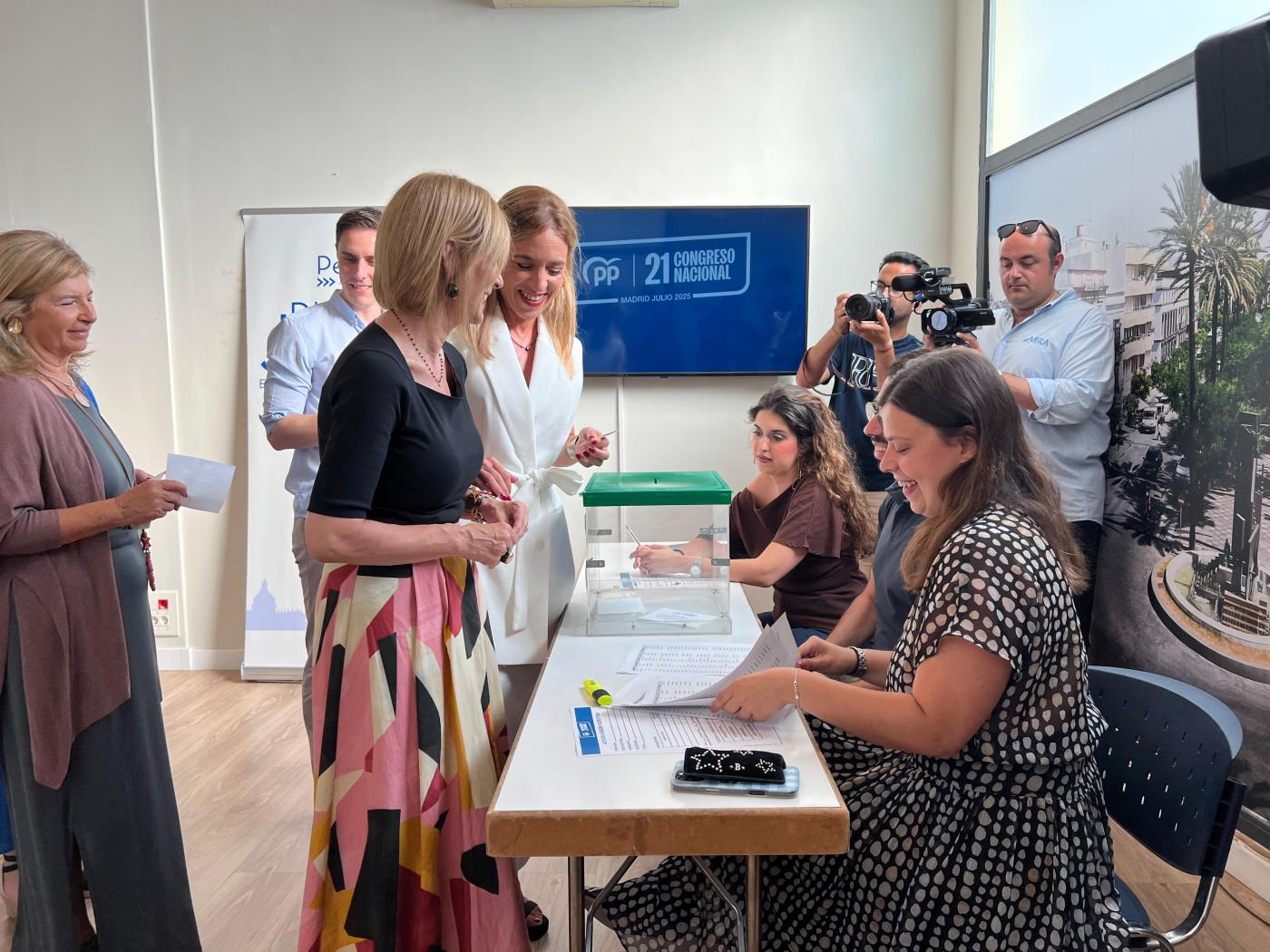 El PP de Jerez celebra la asamblea para la elección de Feijóo como presidente nacional