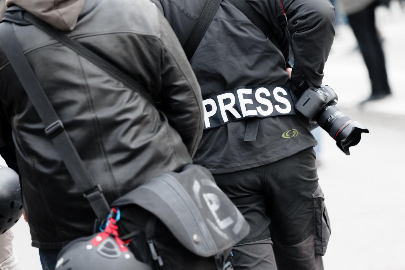 Un 75% de españoles cree que el periodismo contribuye a la democracia