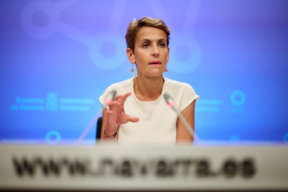 Chivite defiende la transparencia en las adjudicaciones y marca distancia entre contratos