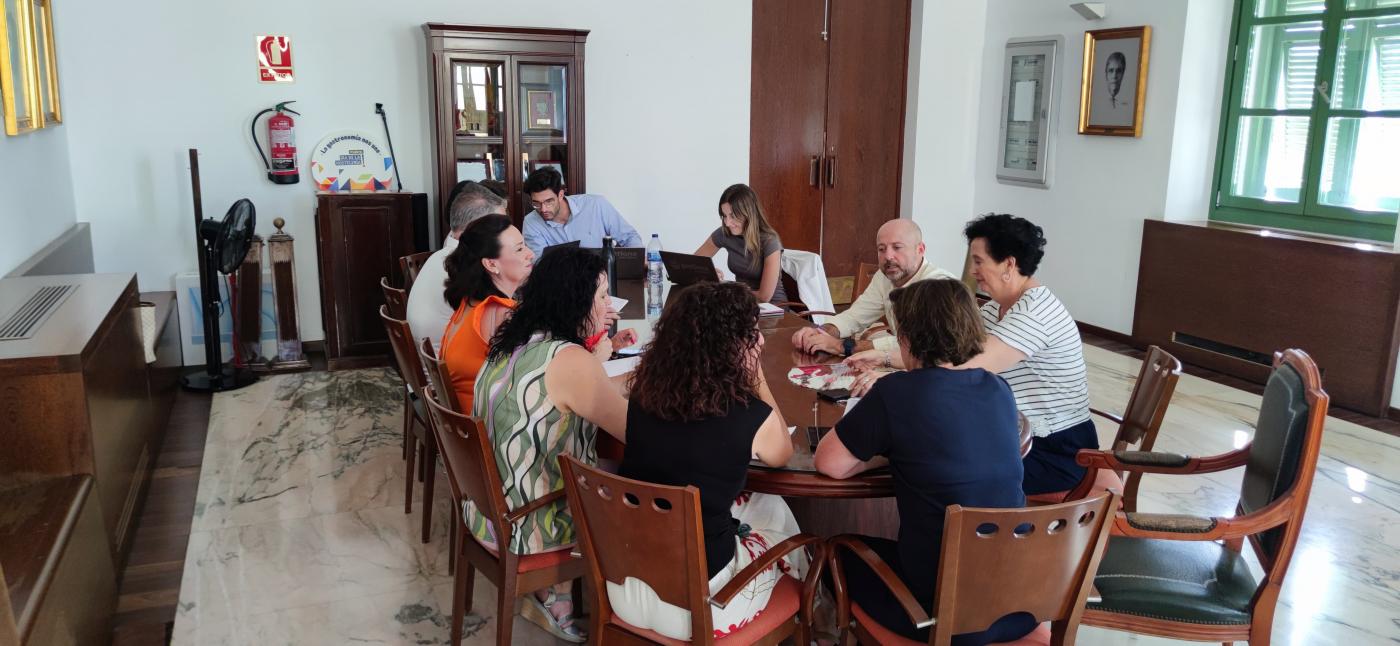 REUNIÓN TÉCNICOS EN EL PUERTO GLOBAL. - VIVA