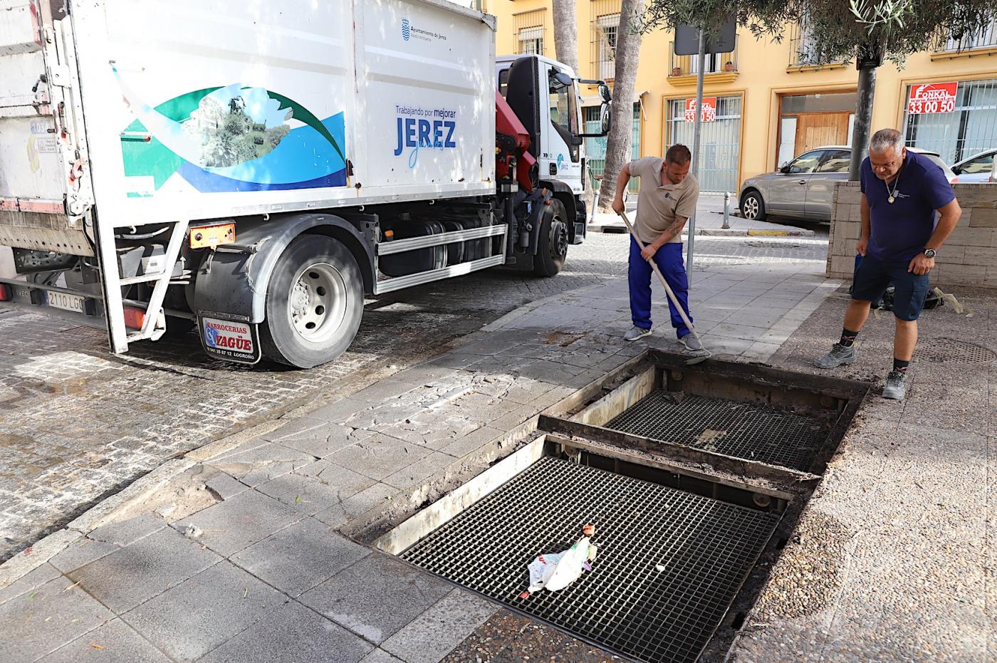 La plaza de San Andrés se despide de sus contenedores soterrados