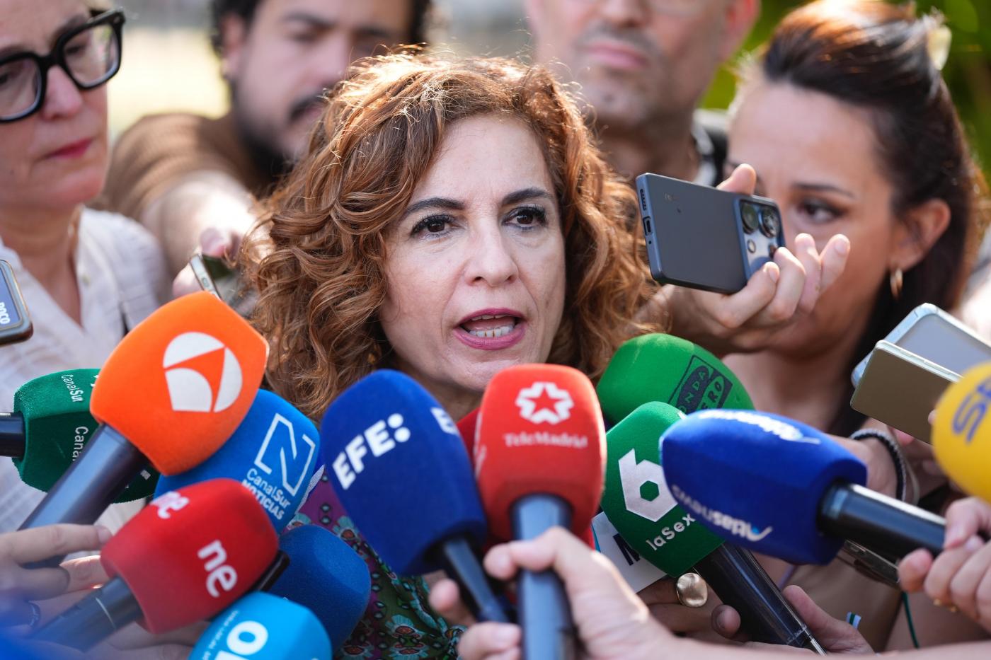 Montero rehúsa opinar sobre Ábalos o Cerdán porque 