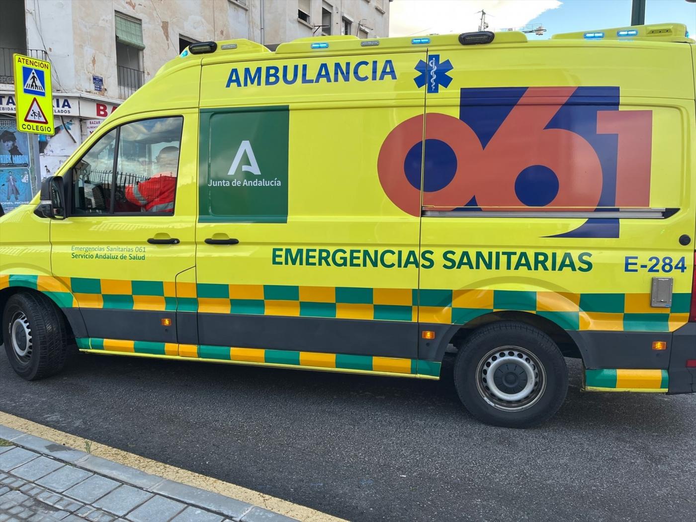 Se derrumba una planta de una nave en obras de Camas con personas atrapadas y heridas