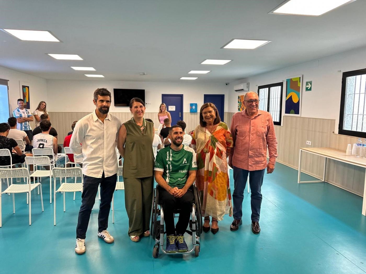 Campeón de Parabádminton de España transmite los valores del deporte a menores infractores