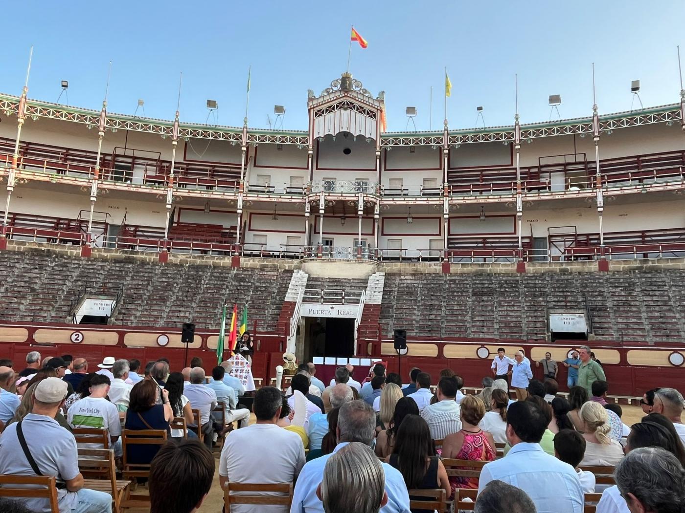 Homenaje a banderilleros y picadores en el 145 aniversario de la Plaza Real 