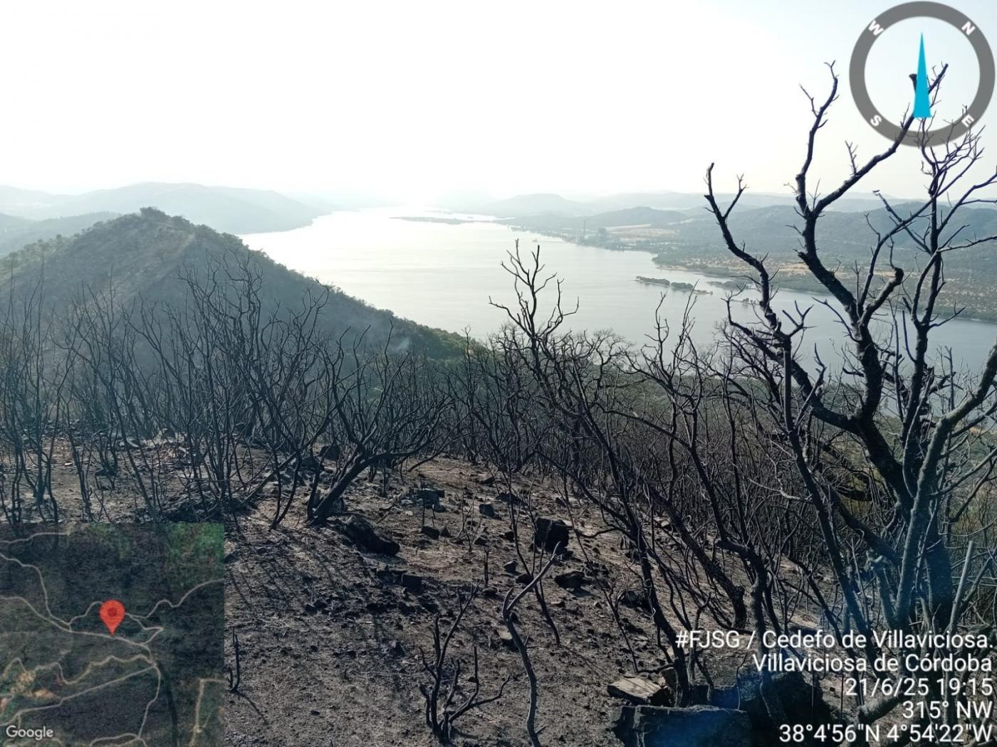 Controlado el incendio forestal en Villaviciosa de Córdoba tras desplegar 12 medios aéreos