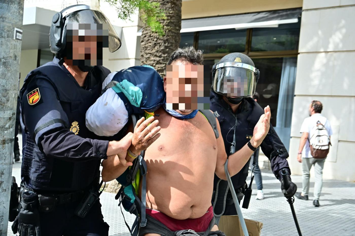 Al menos tres detenidos por nuevos incidentes derivados de la huelga del metal en Cádiz