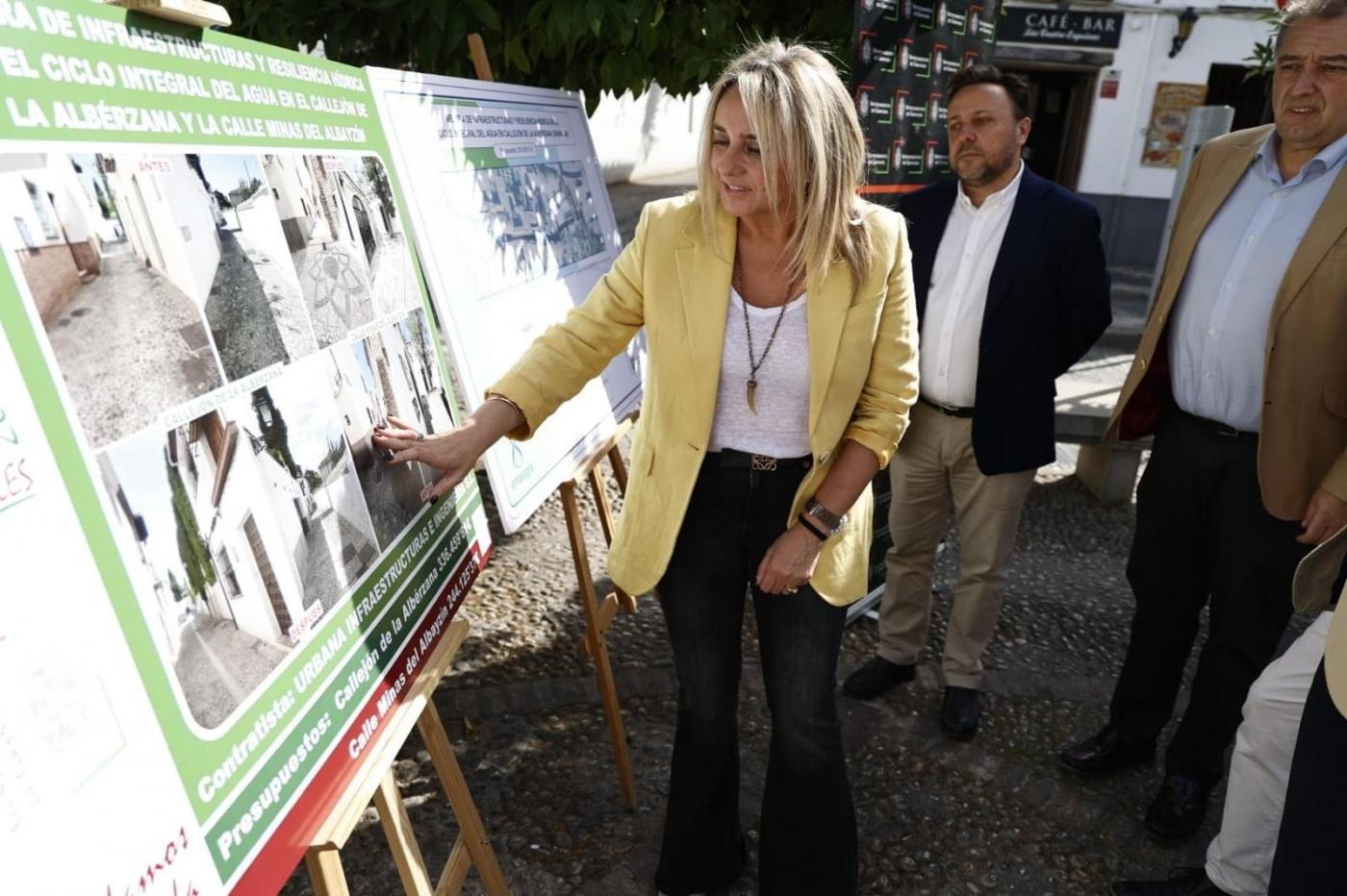 Renuevan las redes en Minas del Albaicín y Callejón de la Alberzana