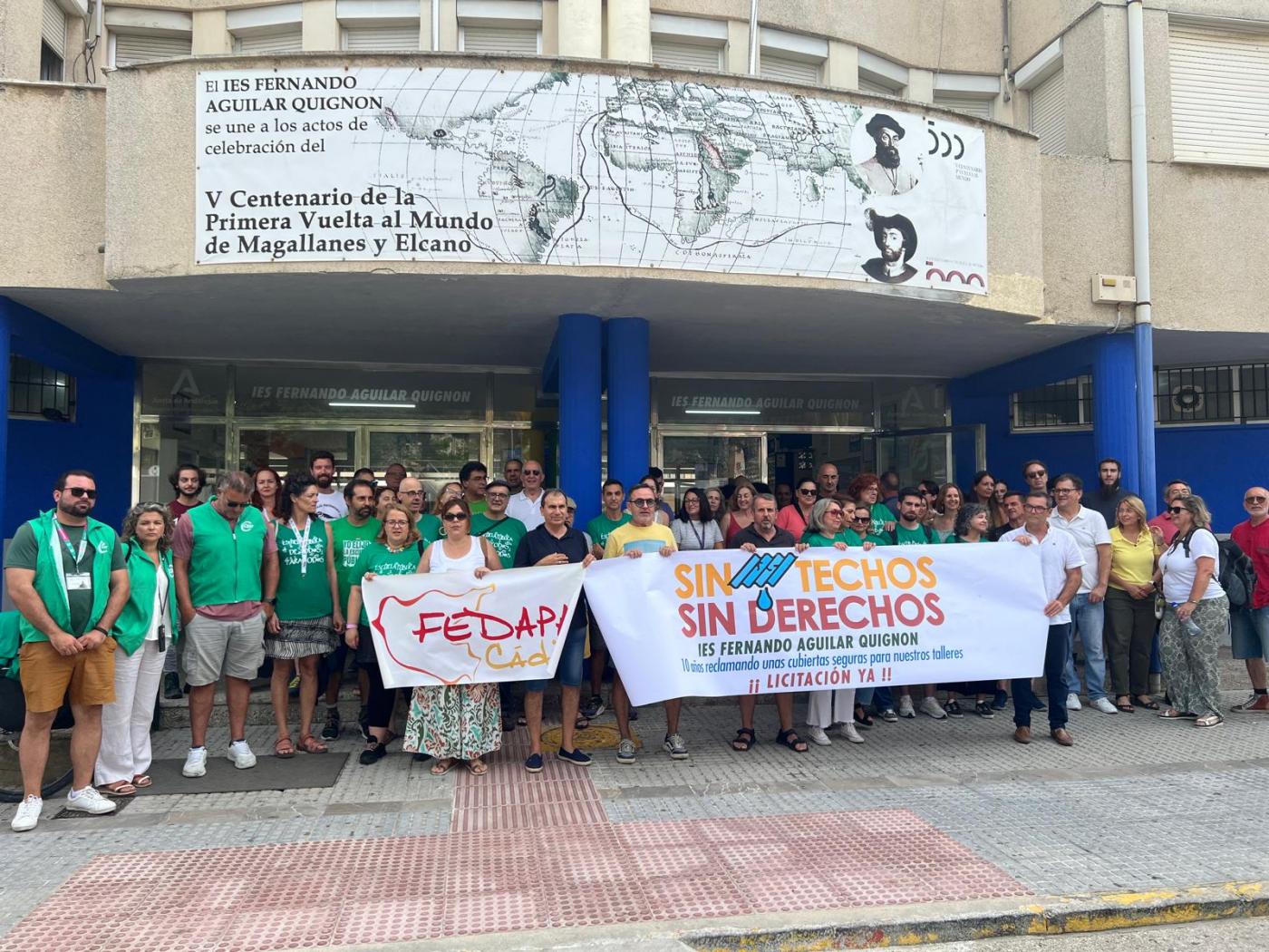El IES Fernando Aguilar Quignón se moviliza por la seguridad de sus alumnos
