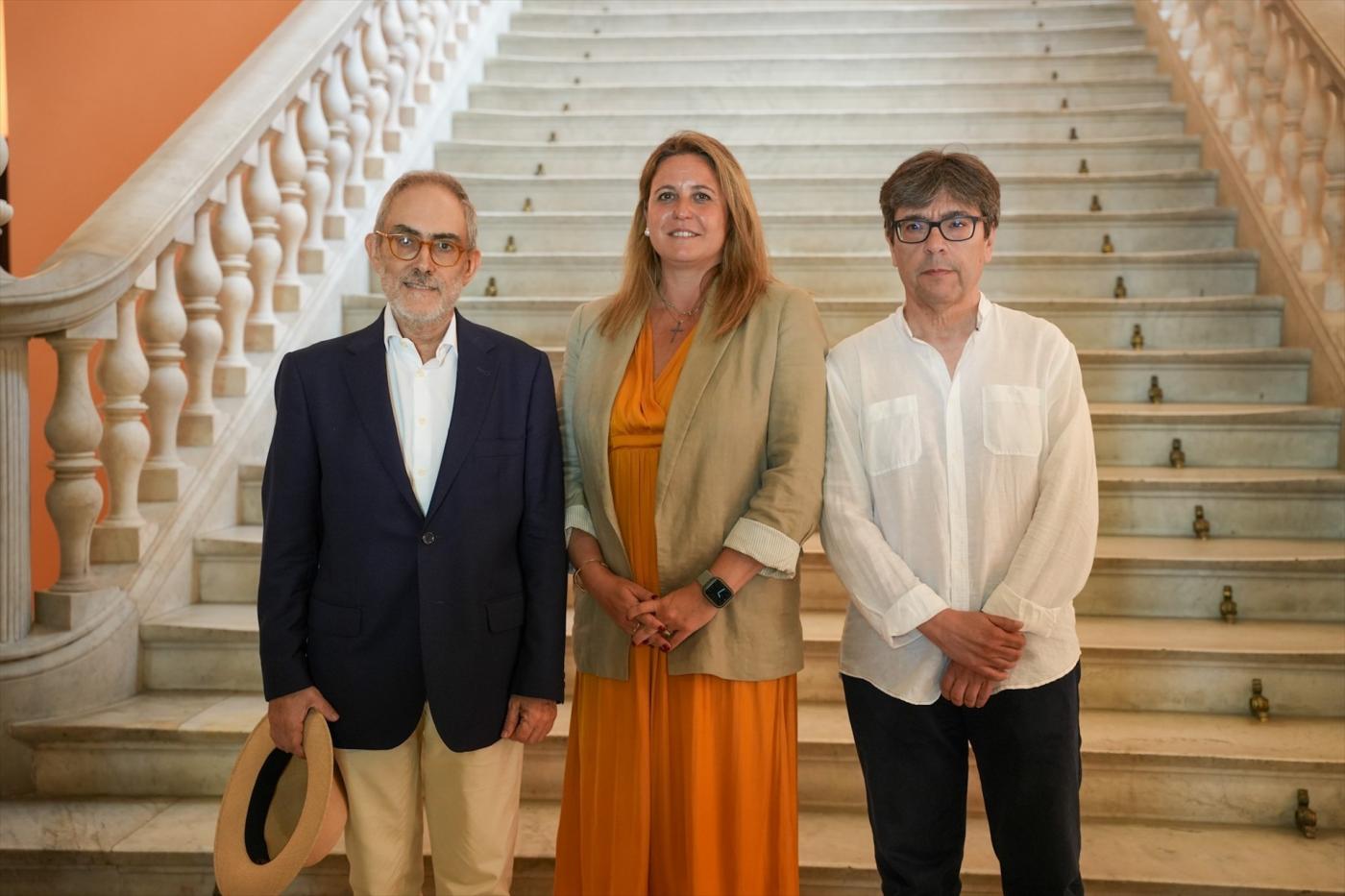 Antonio Rivero Taravillo pregonará la 48ª Feria del Libro Antiguo y de Ocasión de Sevilla