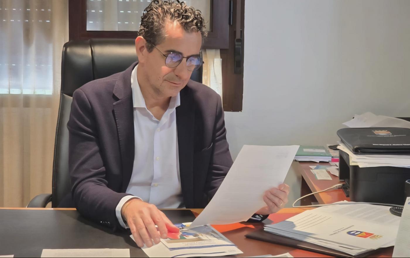 Molina: “Estar al día con la Seguridad Social es ya un hito en la historia de Barbate”