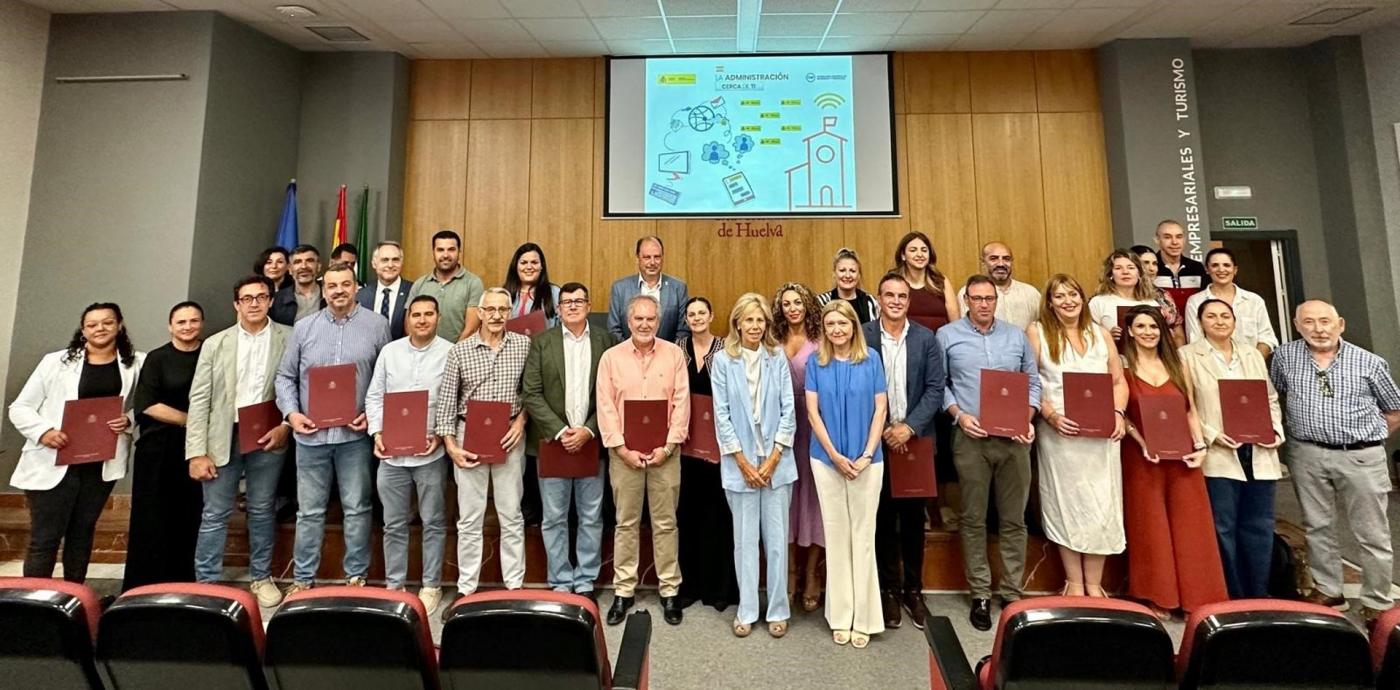 Más de 21 municipios de Huelva se adhieren al servicio 'La Administración cerca de ti'