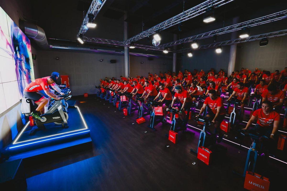 GO fit celebra los 90 años de La Vuelta con una sesión inmersiva de 'bike' en Peñagrande