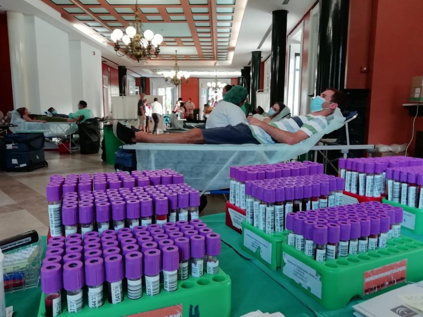 El Centro de Transfusión obtiene 316 donaciones de sangre en la última macrocolecta