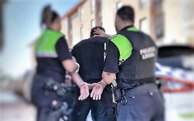 La detención. - Policía de Mairena ALjarafe