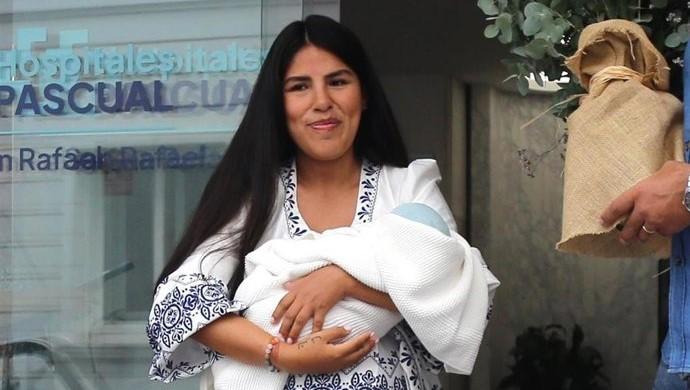 Isa Pi se confiesa una semana después de dar a luz: 