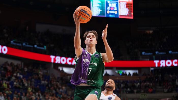 Saint-Supéry y Ejim se despiden del Unicaja en un verano de salidas 