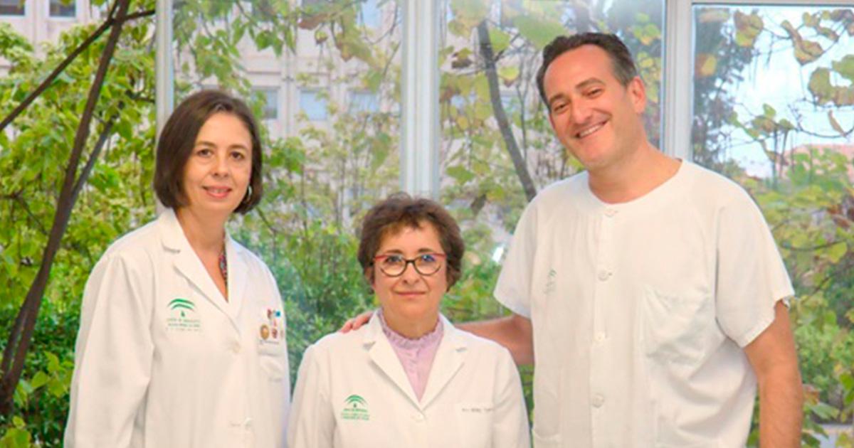 Tres de los profesionales que participan en el ensayo clínico - HOSPITAL VIRGEN DEL ROCÍO
