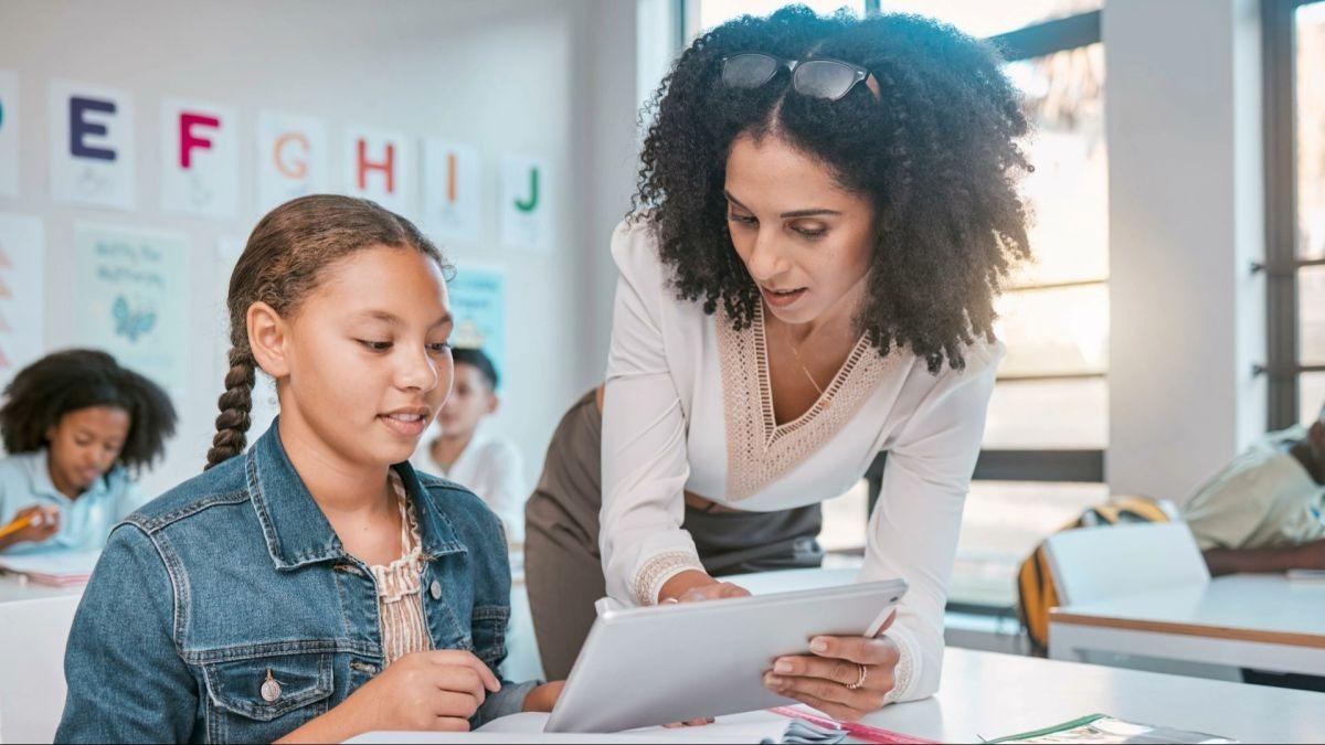 La IA, clave en la transformación del rol del docente para el curso 25-26