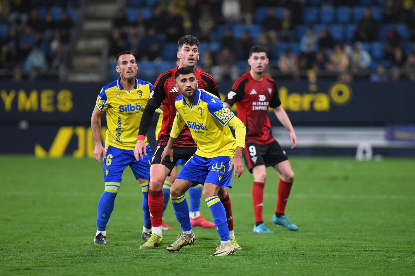 El Cádiz CF abrirá LaLiga en casa frente al Mirandés