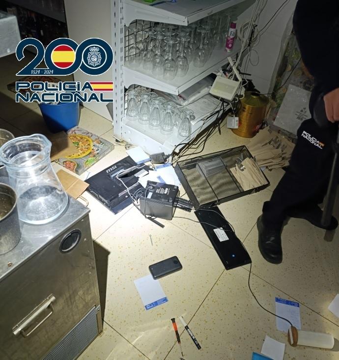 Detenido en Ronda tras rastrear el teléfono que perdió durante un robo en un bar 