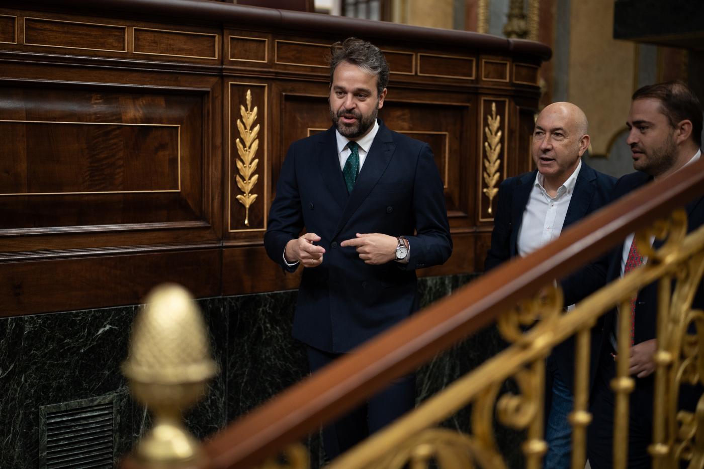 Sánchez mantiene en la nueva Ejecutiva Federal al 'número dos' de Cerdán