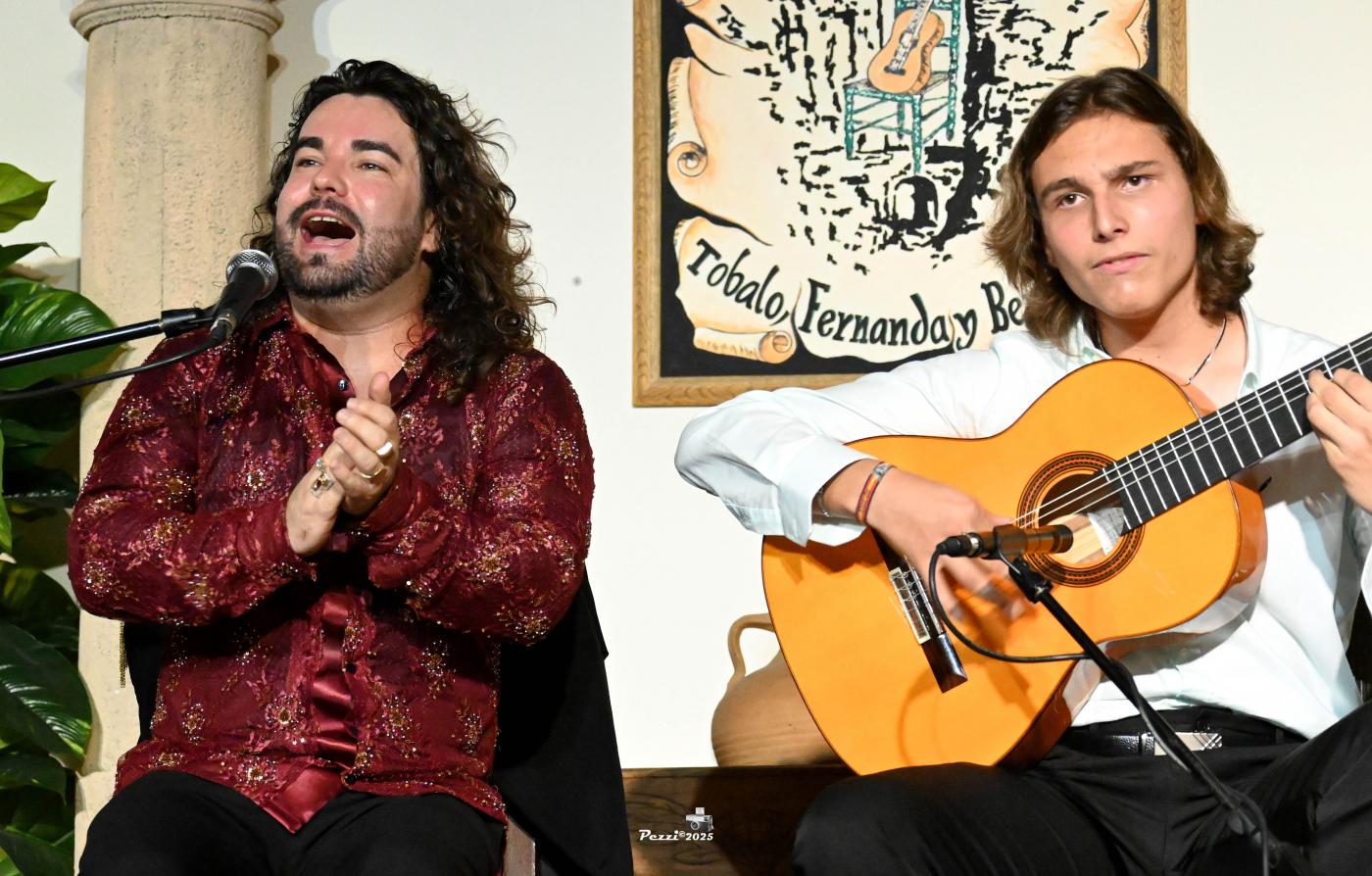Iván Chaskío, al cante, y Charo Pedraja al baile, ganadores del Concurso Aniya la Gitana