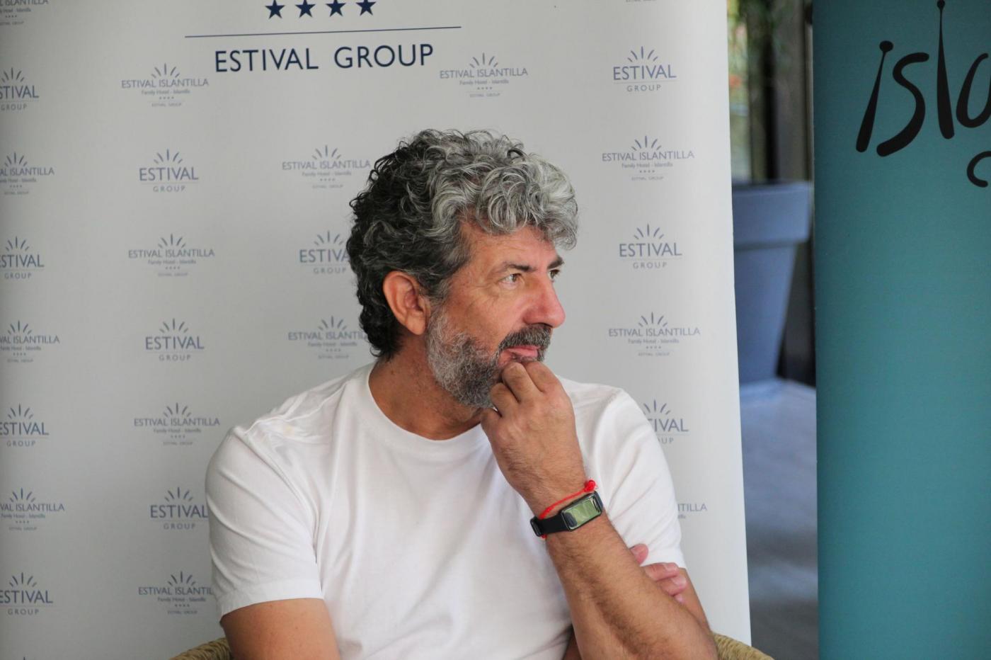 Alberto Rodríguez reivindica los acentos en el cine al recibir el Premio 'Francisco Elías'