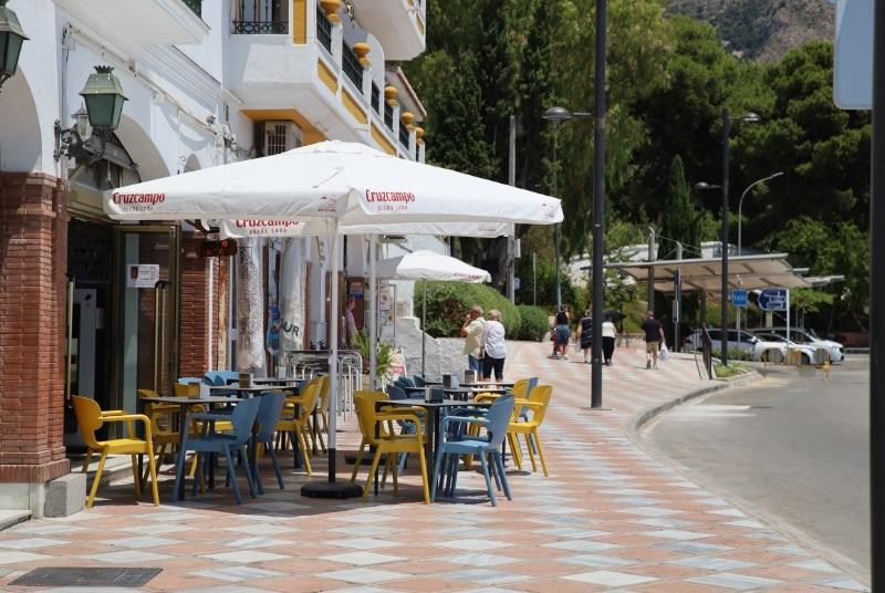 Terrazas y espacios comerciales más ordenados y homogéneos