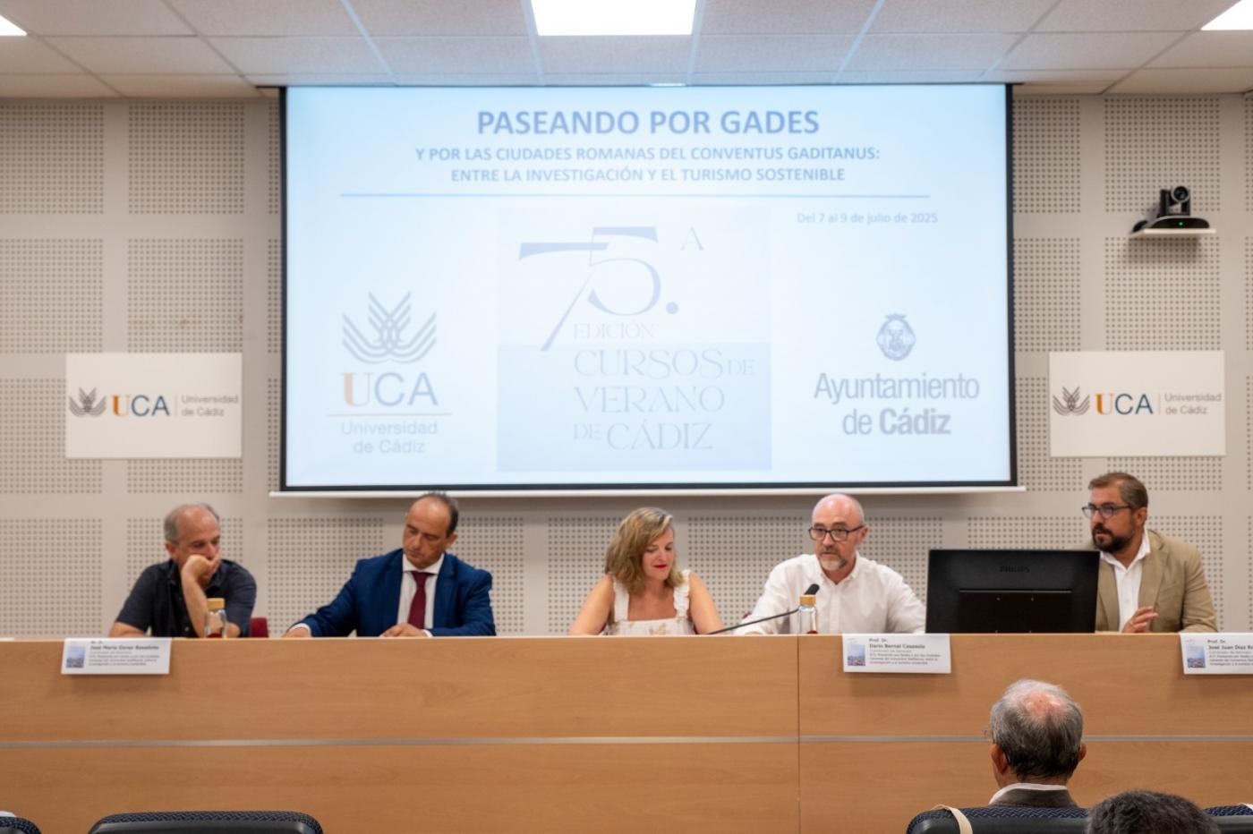 'Paseando por Gades', un curso de verano como antesala del Cádiz Romana