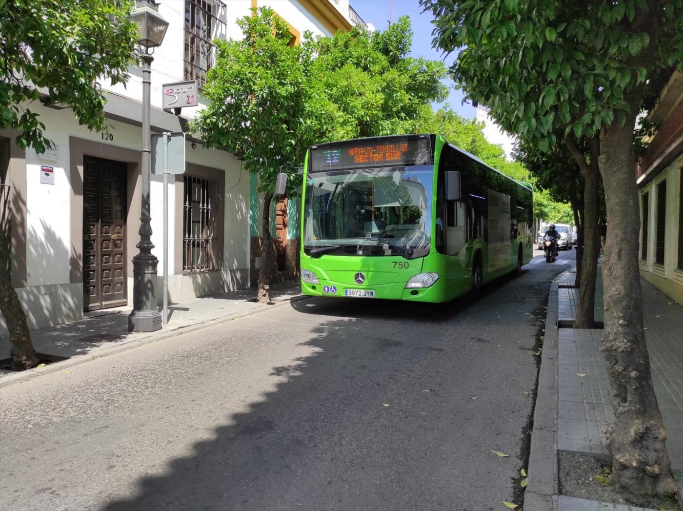 Hacemos Córdoba critica al gobierno local por el incendio de un vehículo de Aucorsa