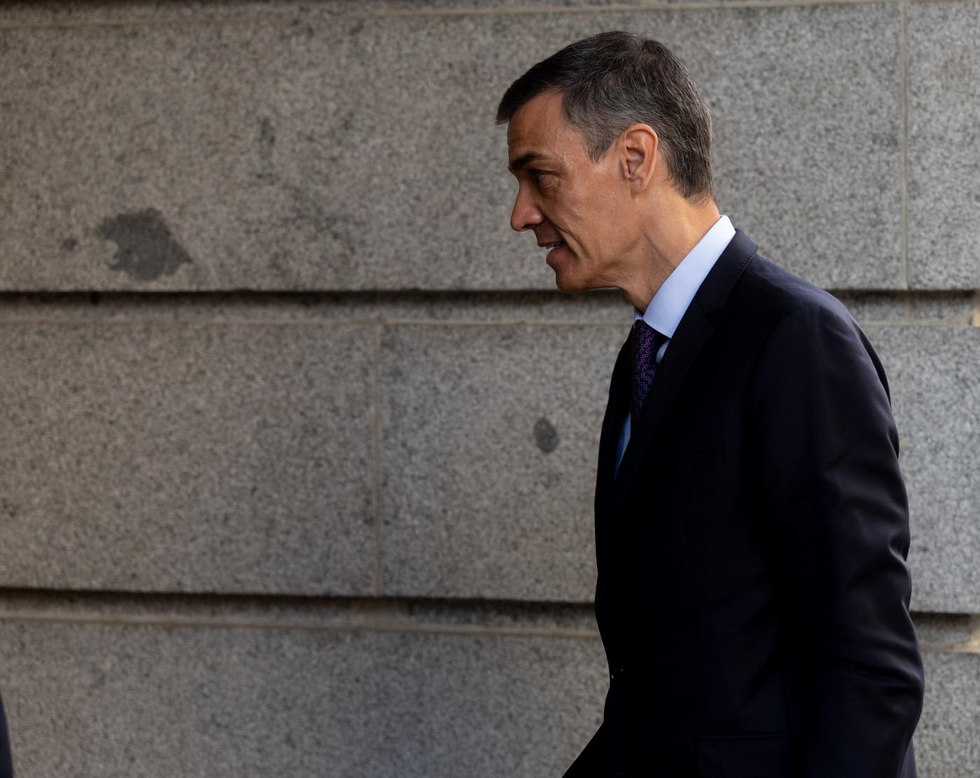 Sánchez asegura su compromiso con la abolición de la prostitución