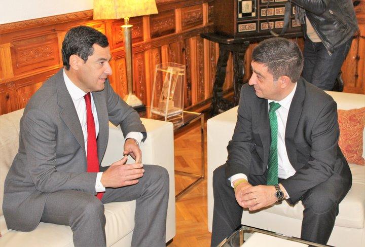 Moreno y Reyes. en una reunión anterior. - 