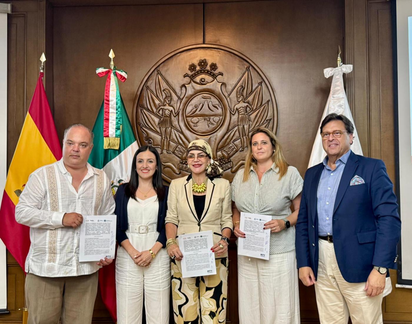 La firma del convenio con Monterrey. - Ayto