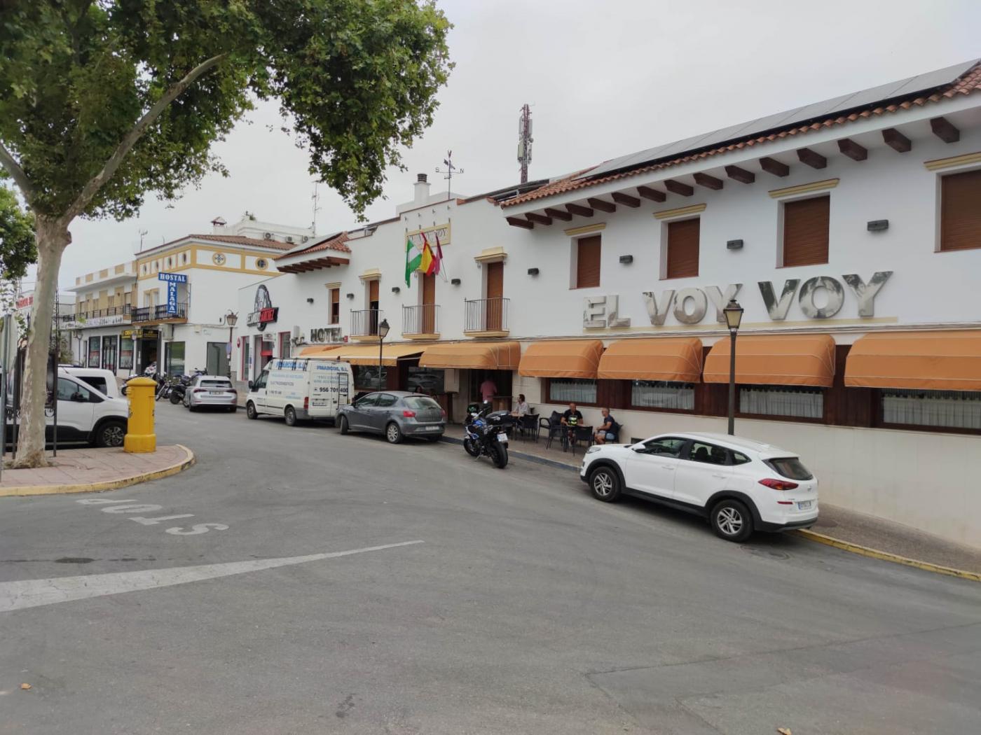 Dos encapuchados atracan en Arcos a un vendedor de joyas