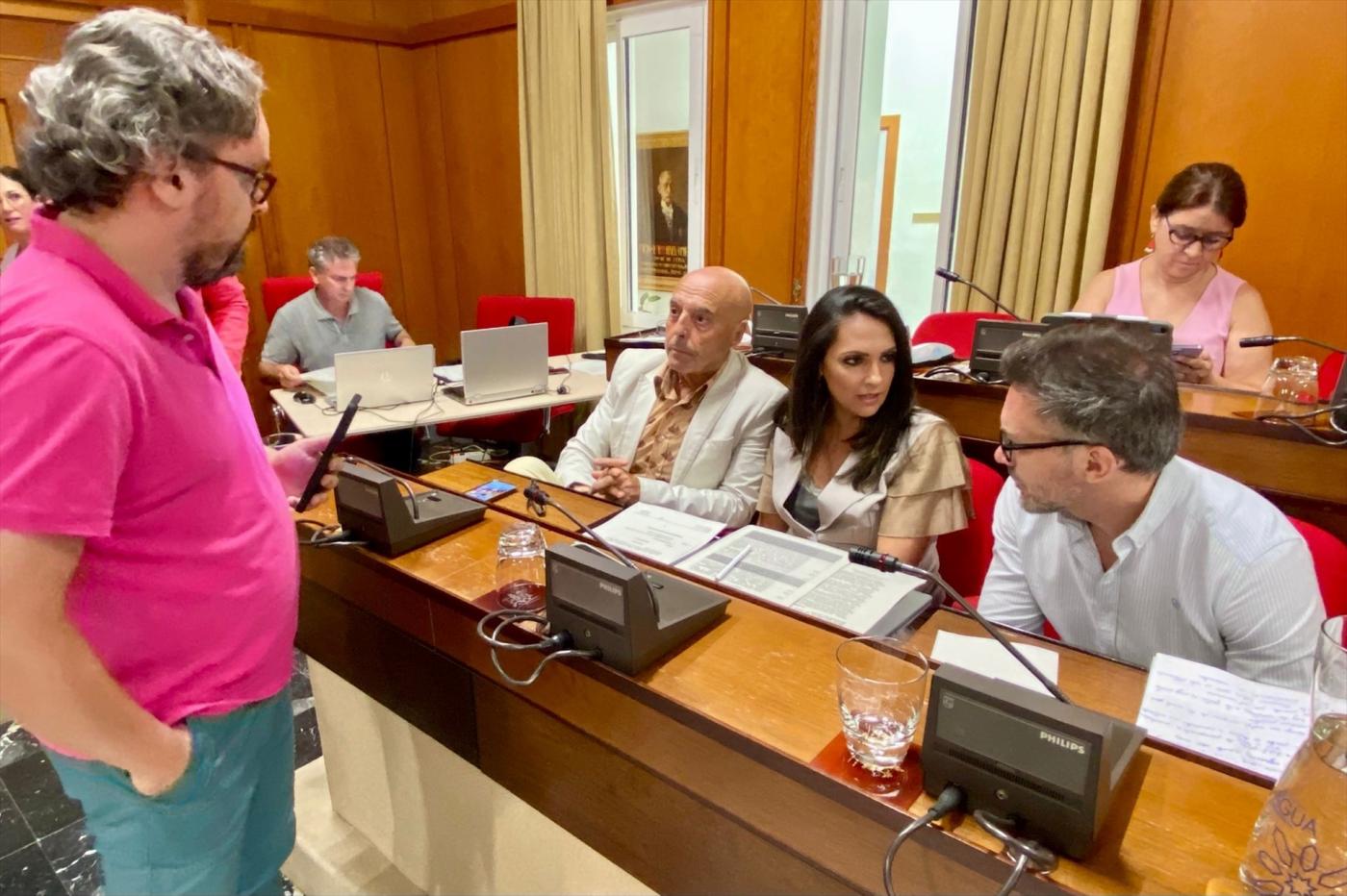 El PSOE, sobre la encuesta del PP: 